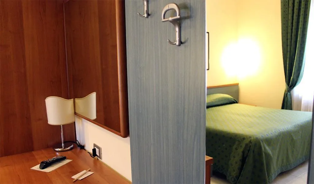 Hotel Sea Gull Ventimiglia 3*,